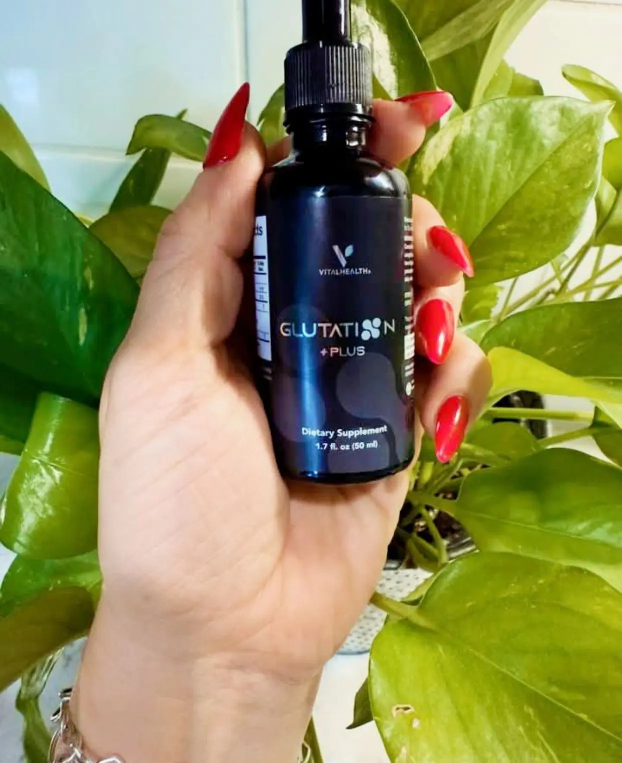 sermorelin vs ipamorelin and tesamorelin Sermorelin vs Tesamorelin — what's the real difference? 👇 Both peptides  support growth hormone optimization, but they're designed for different  goals: 🔹 Sermorelin • Stimulates natural GH release • Supports sleep,  recovery,