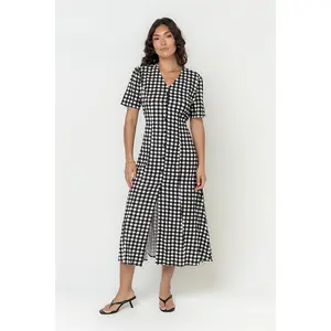 Lorie Maxi Dress in Black