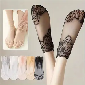 5Pairs Vintage Simple Rose Lace Women Socks Summer Mesh Elastic Transparent Ankle Socks Lolita Women Short Socks Non-slip No-Fall Boat Socks Suitable for Women's Casual Daily Wear