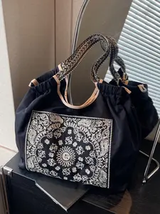 Personalized pattern design versatile, exquisite and simple women's bag, trendy and niche, exquisite and elegant personalized bag, suitable for daily occasions such as commuting, shopping, dating, parties, going out, etc, Crossbody Tote