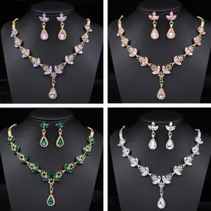 Women's 2-Piece Crystal Purple Rhinestone Metal Alloy Necklace and Earrings Set, Elegant Formal Wear Statement Costume Jewelry for Bridal, Prom