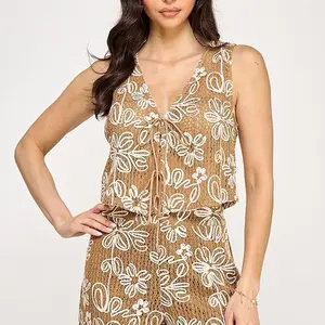 Set Short - Light Green Striped Short Sleeve Top with Pockets and White Collar, Casual Style