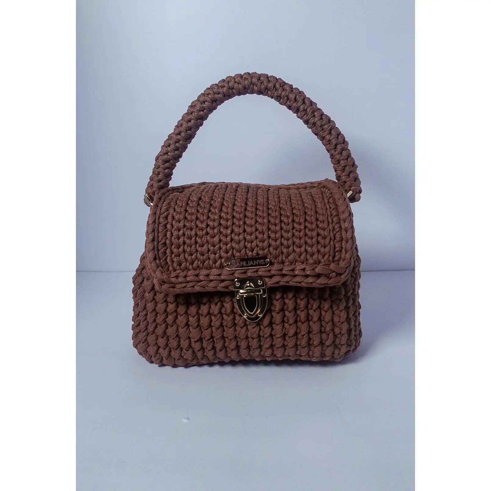 Belle - Mocha