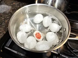 Egg Timer that Changes Color for Easy Hard Boiled Eggs