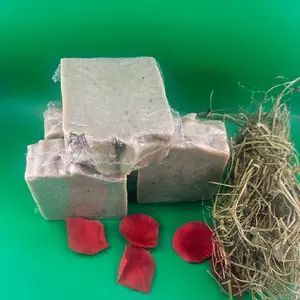 Lunie dechouke cerasee  soap
