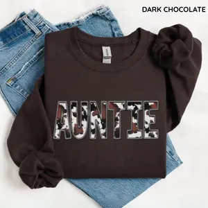 Cow Auntie Sweatshirt, Western Aunt Graphic Top, Soft Cotton Shirt for New Aunt, Cute Pregnancy Announcement Gift, Trendy Casual Apparel