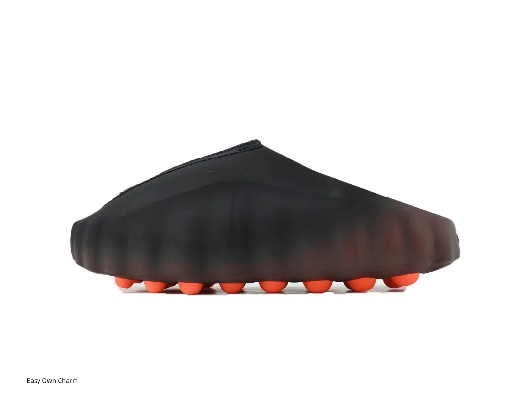 Black Slip-On Closed Toe Mule Slides, Vertical Ridged EVA Upper Orange Gripping Stud Sole Fashion Casual Clog Slippers For Men Women
