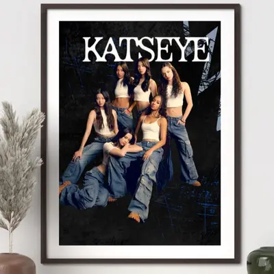 【匿名配送】KATSEYE BEAUTIFULCHAOS 直筆サイン入りポスター 匿名配送】KATSEYE BEAUTIFULCHAOS 直筆サイン入りポスター