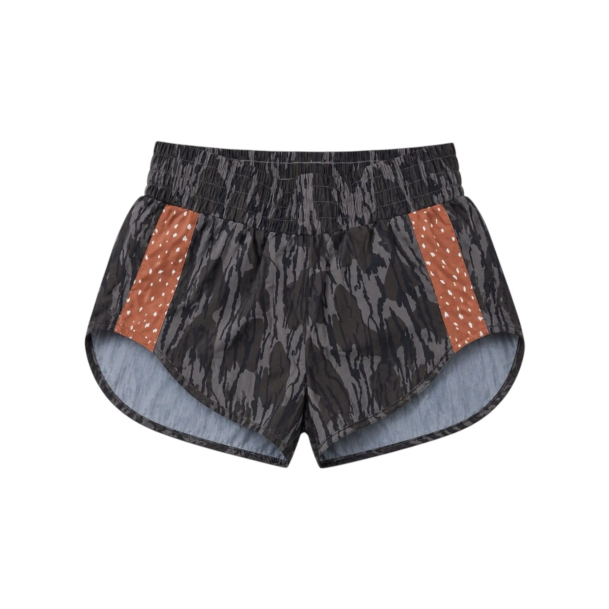 trail runner short || mossy oak bottomland & fawn (women)