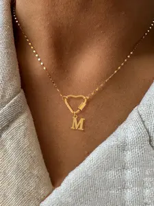 1Pcs Heart Initial Pendant Women's Necklace New Fashion Golden Stainless Steel Lip Chain Necklace For Women Initial Letter Necklace