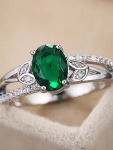 Vintage Green Synthetic Zirconia Rings - Stackable Index Finger Rings for Women & Girls Delicate Jewelry Perfect for Engagement Weddings, Daily Wear Anniversary Gift Vintage Bridal Ring