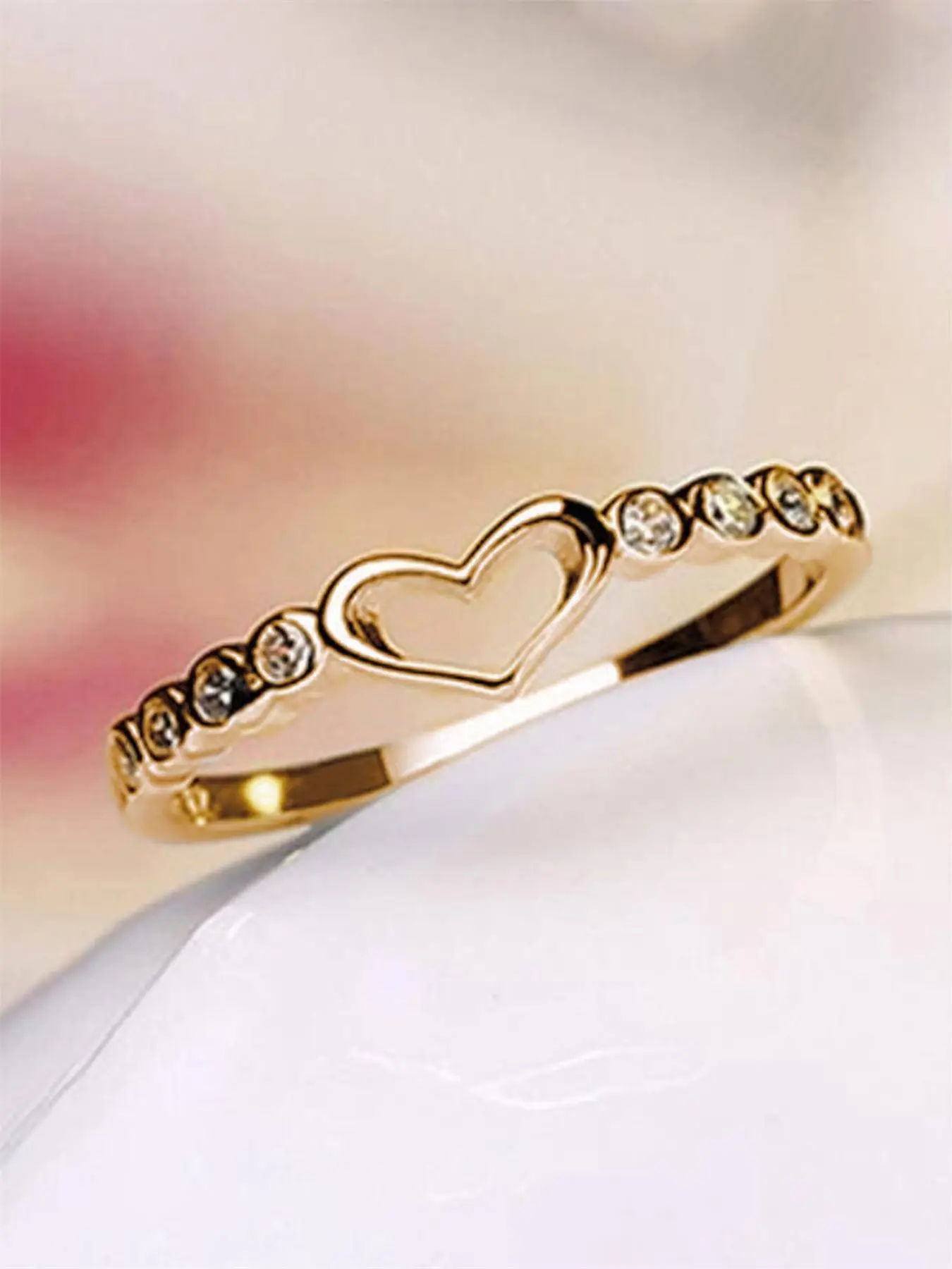 Women's Elegant Rhinestone Decor Engagement Ring, Trendy Hollow Out Heart Design Promise Ring for Women & Girls, Fashion Vintage Jewelry As Gift for D