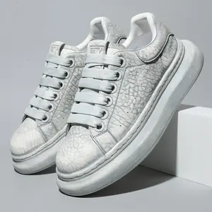 Mens Faux Leather Fabric Paneled Casual Skate Shoes with Patterns for Everyday Wear and Skateboarding