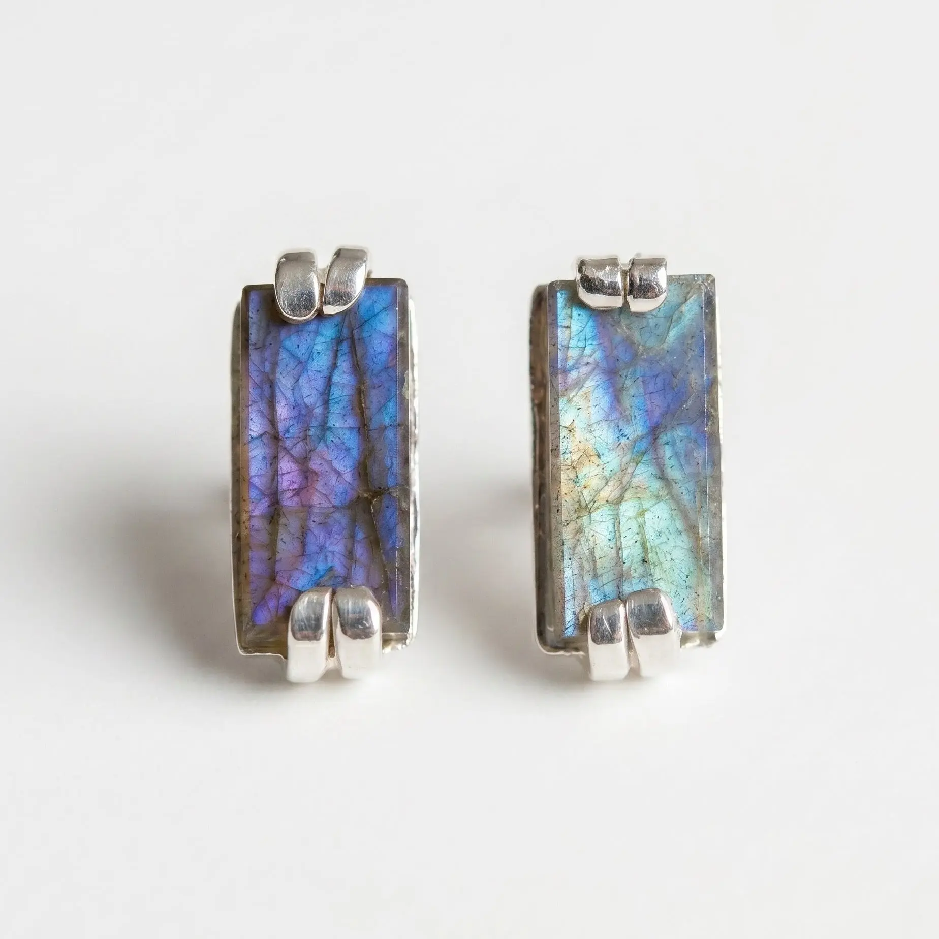 The Aurora Bar: Sterling Silver Labradorite Studs