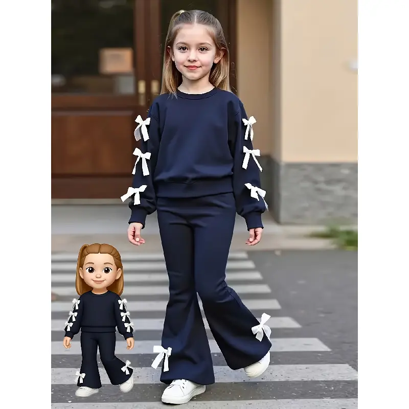 [Girls' Fashion Set] A Two-Piece Casual Fashion Set for Girls in Autumn And Winter, Featuring a Deep Blue Round-Neck Top with White Bows on The Sleeves; The Bottom Consists of Deep Blue Flared Pants, Also Adorned with White Bows at The Hem, for Outdoor