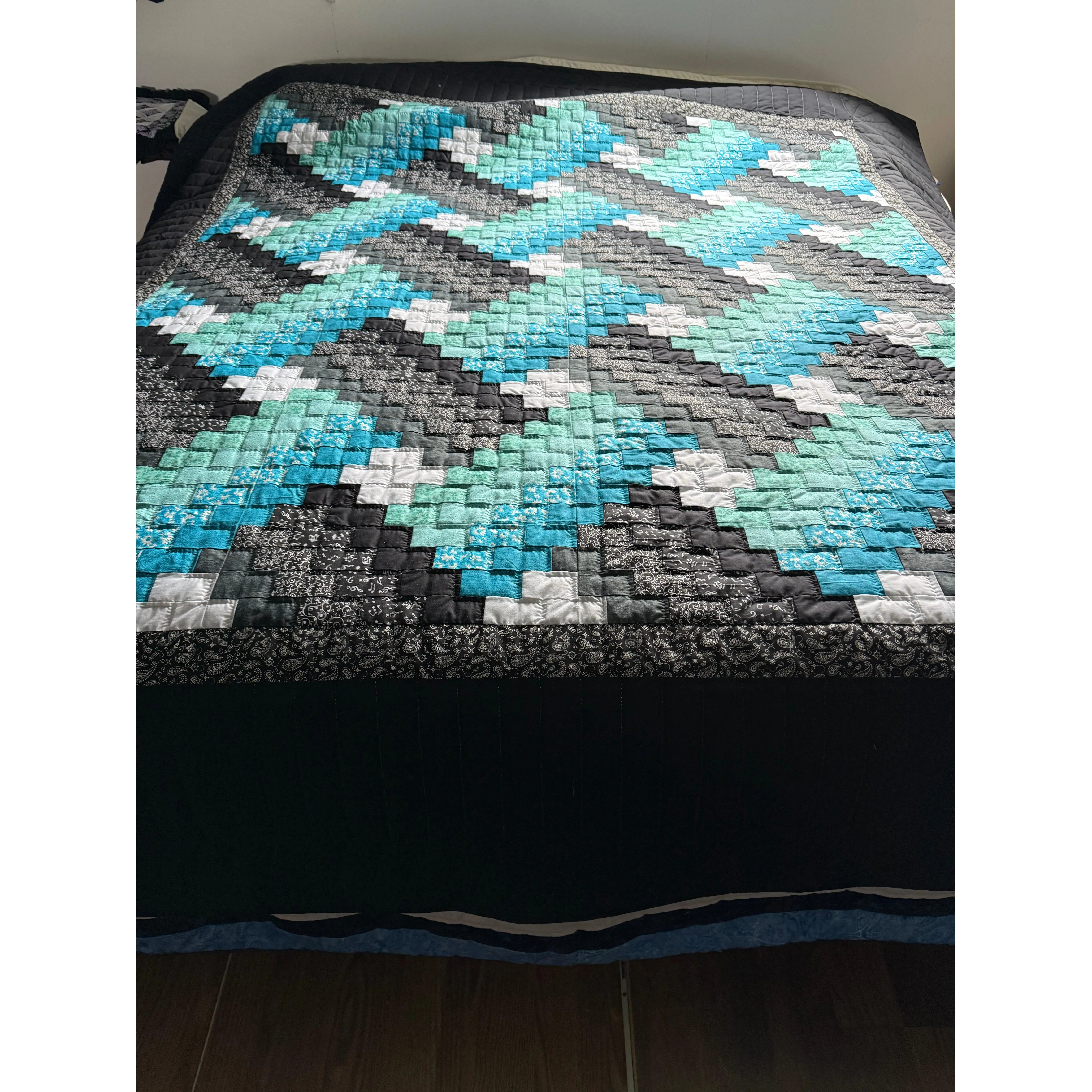 Amish Quilt (Weaver Fever) Amish Quilt (Weaver Fever)