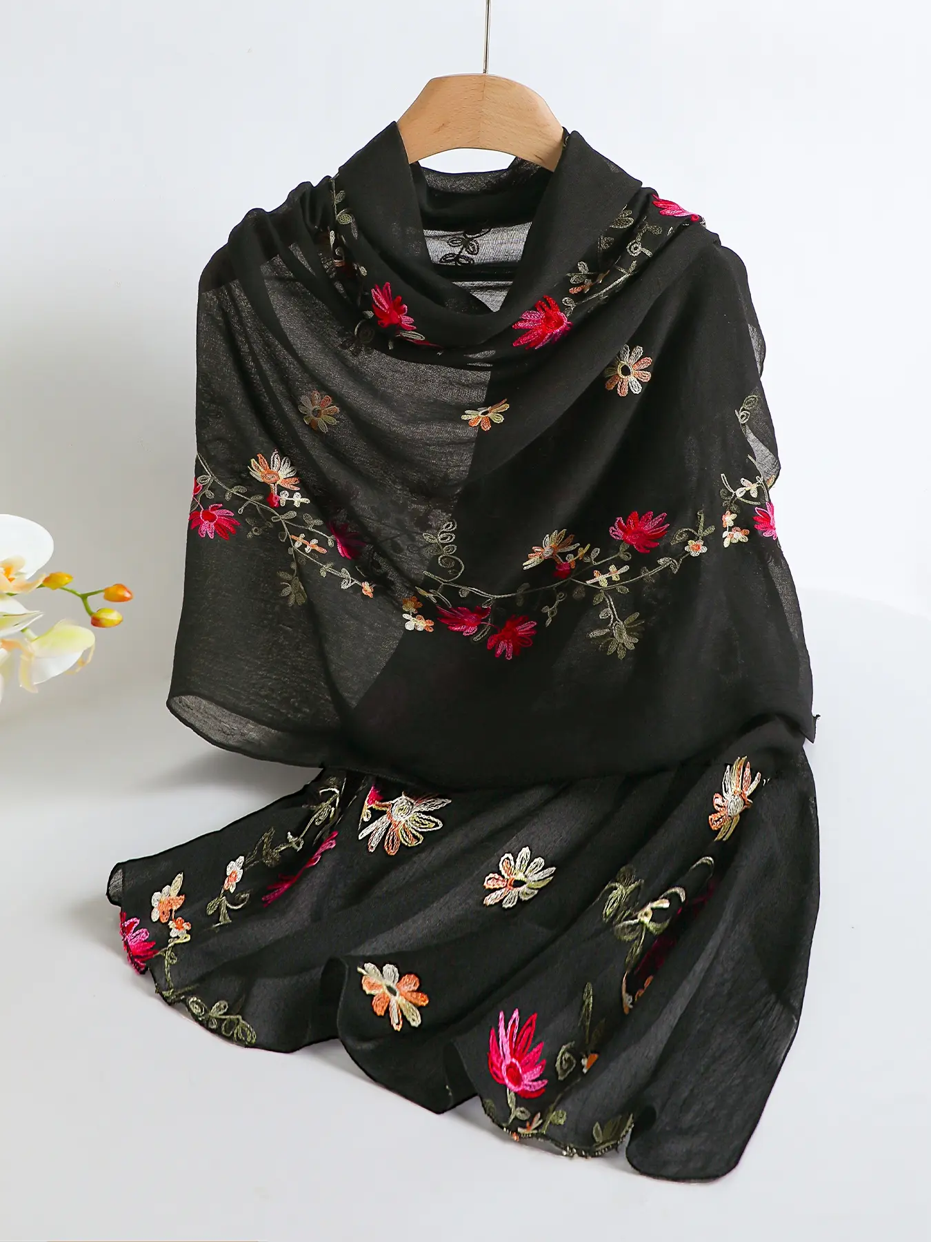 Women's Floral Boho Style Scarf Shawl, Windproof Sand-Resistant Soft Woven Fabric, Multi-Purpose Headscarf for All-Season Outdoor Use