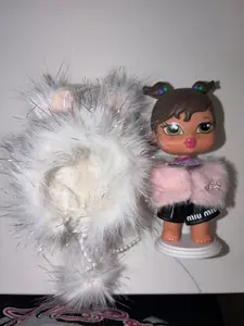Removable fur Bratz miu bag charm