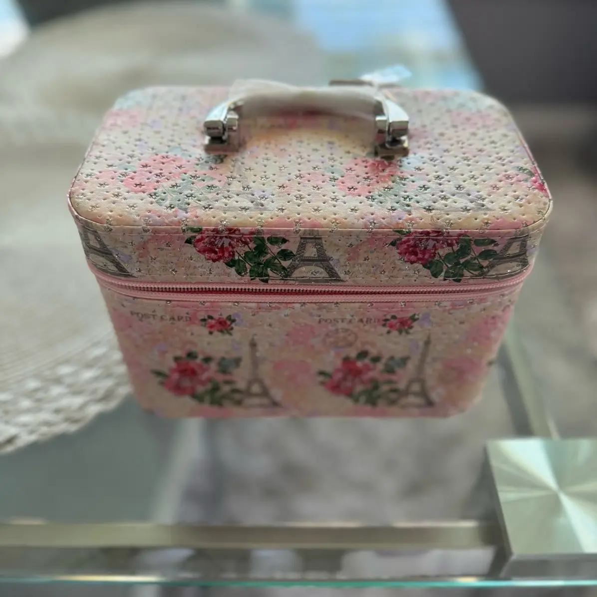 Makeup boxes