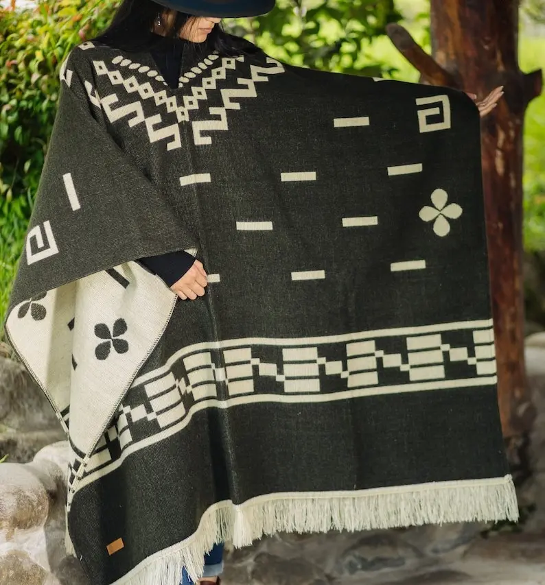 Exclusive Alpaca Wool Poncho (Clint Eastwood II) Handcrafted by Indigenous Hands. Soft and warm. One size. Unisex.