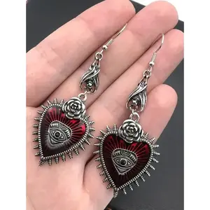 Gothic Earrings Heart Rose Rivet Drop Earrings Gift（gift）