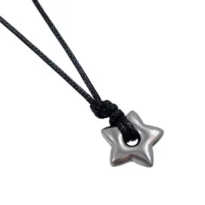 Vintage Hollow Star Pendant Necklace for Women Men Fashion Wax Rope Collarbone Chain Y2k Aesthetic Jewelry Accessories