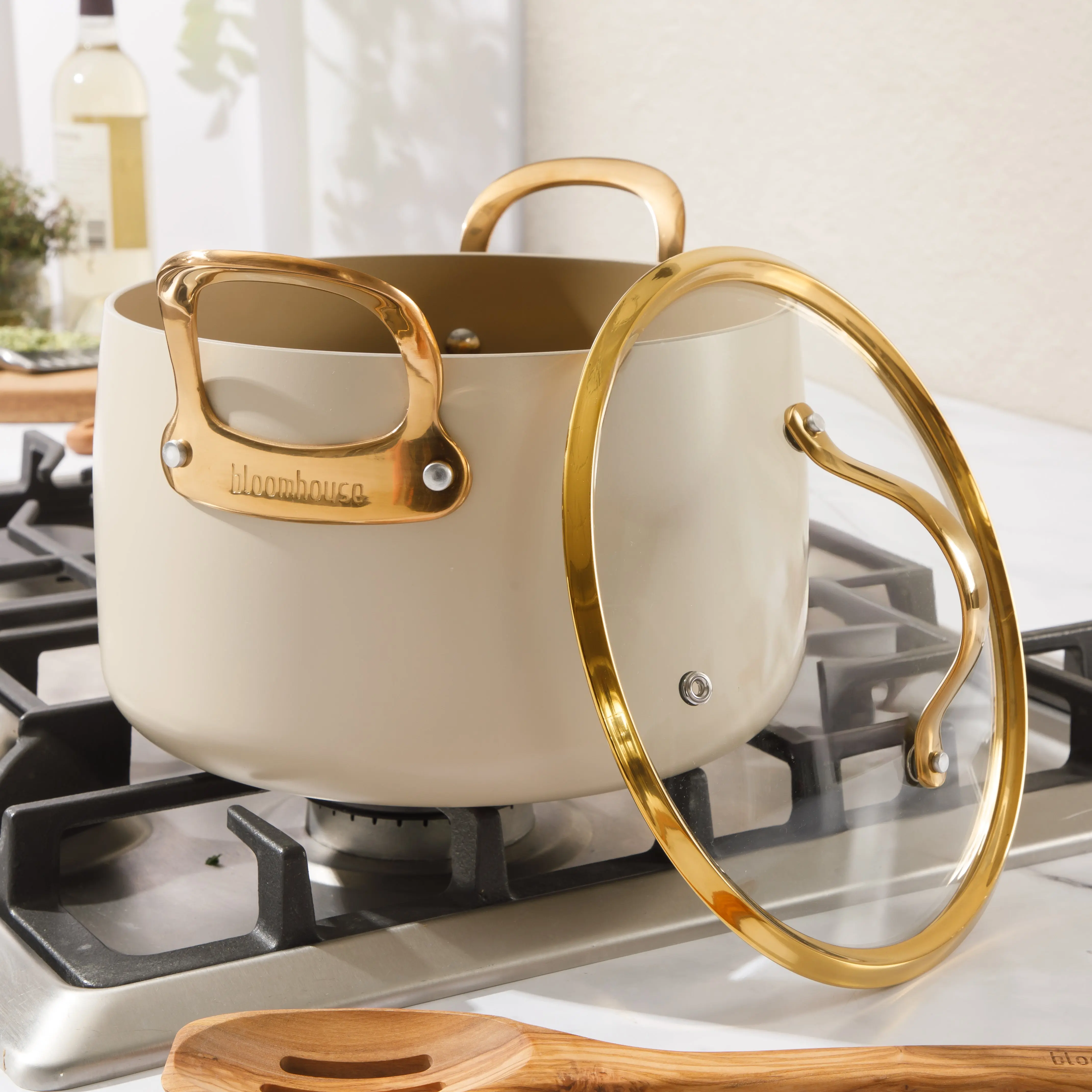 8 Quart Stock Pot with Lid - PFAS-Free Ceramic Nonstick Aluminum - Almond Cream with Gold Handles