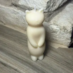 Mini cat pillar candle