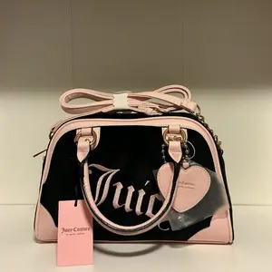 Women's Juicy Couture Urban Heritage Crossbody Bag, Fashion Elegant Black/Pink Women's Shoulder Crossbody Bag