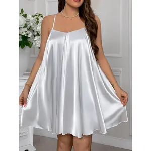 [Lightweight 90g/m² V-Neck Night Dress] Women'S Plus Size Sexy V-Neck Night Dress, Solid Color Polyester with Elastane, Cross Strap Back, Woven Fabric, Lightweight 90g/m², for Spring/Summer/Fall - Slight Stretch Design