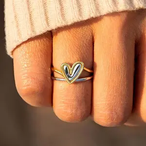 Women's Irregular Heart Ring – Y2K Aesthetic Two-Tone Statement Jewelry for Daily & Special Occasions