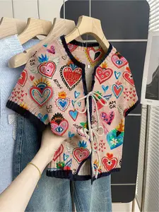 Women's khaki bohemian vacation short-sleeve knit top. Loose round neck, contrast heart print, front tie and contrast piping. Perfect for spring, summer and Valentine's Day casual wear.