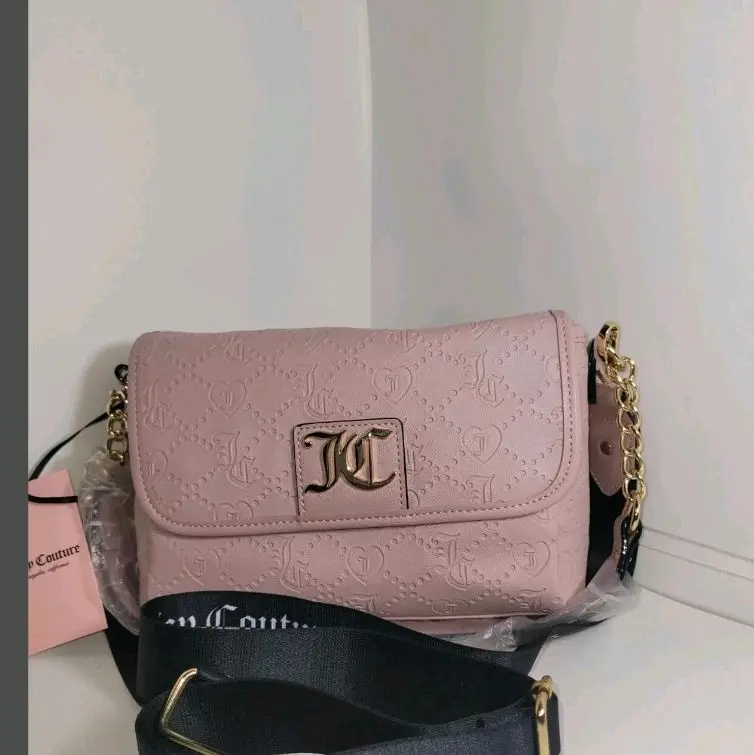 JC Couture Pink Embossed Crossbody Bag with Gold Chain Strap  display picture 3
