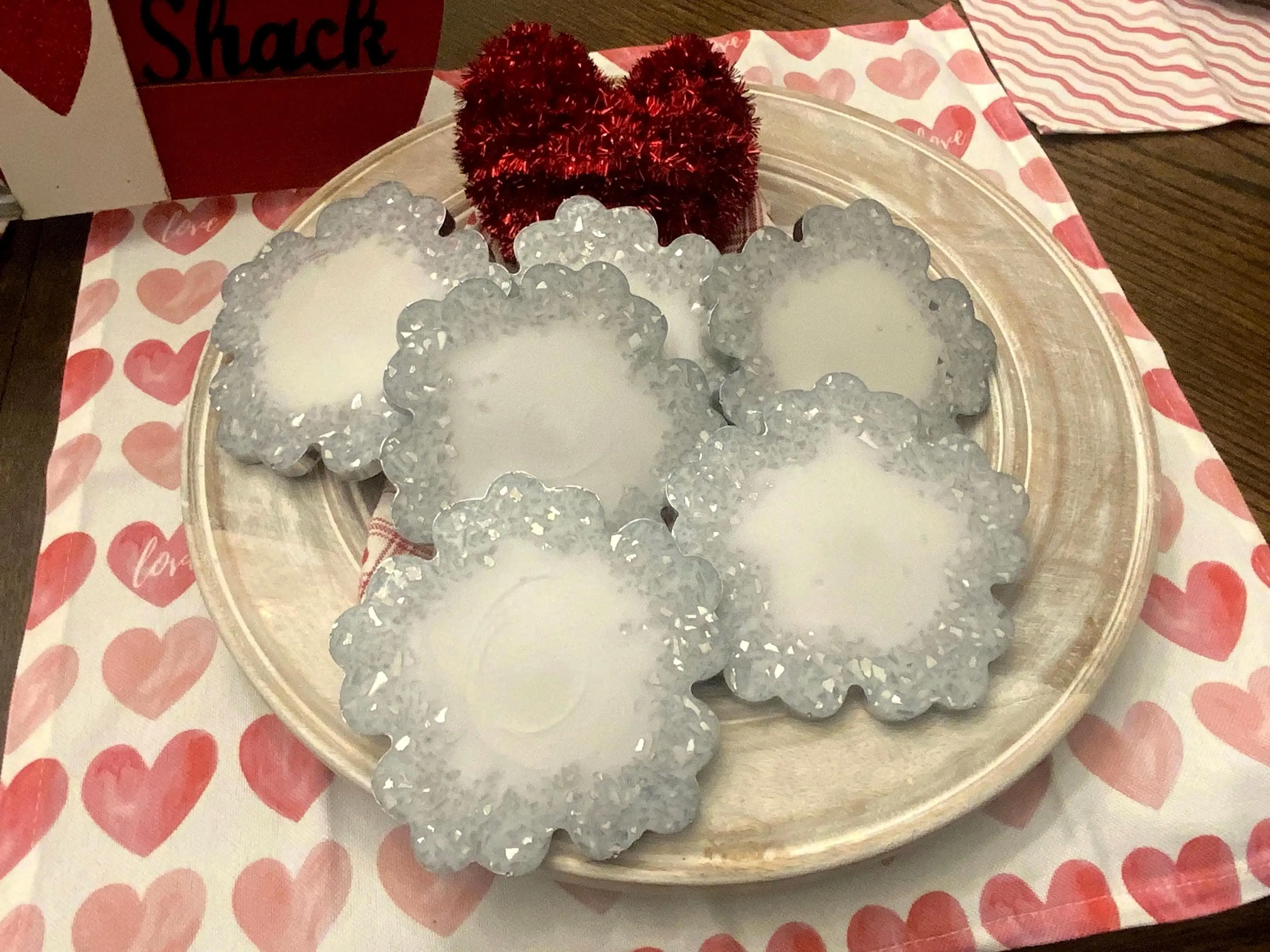 6-Piece Durable Mirror White Shimmer Coaster Set, Glass Glitter Rock & Resin Kitchen Tableware, Ideal Hostess Gift