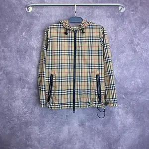 Pre-owned Burberry Check Hooded Lightweight Relaxed Fit Jacket with Two Way Zip Brand new wuwei