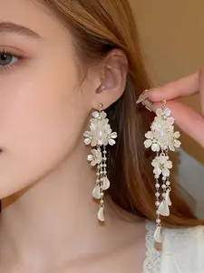 French Elegant Pearls Flower Chain Tassel Pendant Long Earrings, Fashionable Earrings, Perfect for Parties & Weddings, Ideal Match for Evening Dresses, Trendy Jewellery Accessories