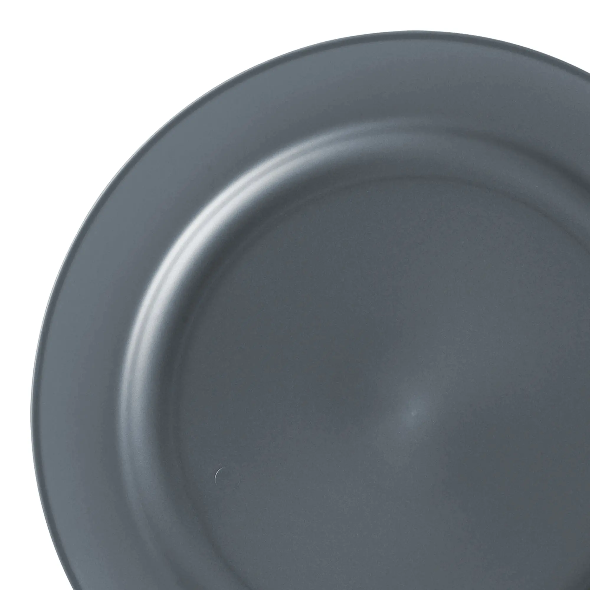 Matte Charcoal Gray Round Disposable Plastic Appetizer/Salad Plates (7.5")