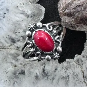 Carolyn Pollack Sterling Silver Oval Red Jasper Decorated Split Shank Ring For Women