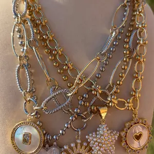 Pick Your Necklace Live