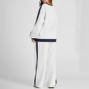 Women's 2 Piece Outfit Fleece Sweatsuit Casual Lounge Matching Sets Crewneck Loose Fit Cozy Sweatshirt & Straight Leg Sweatpants Womenswear Can be used with raincoat
