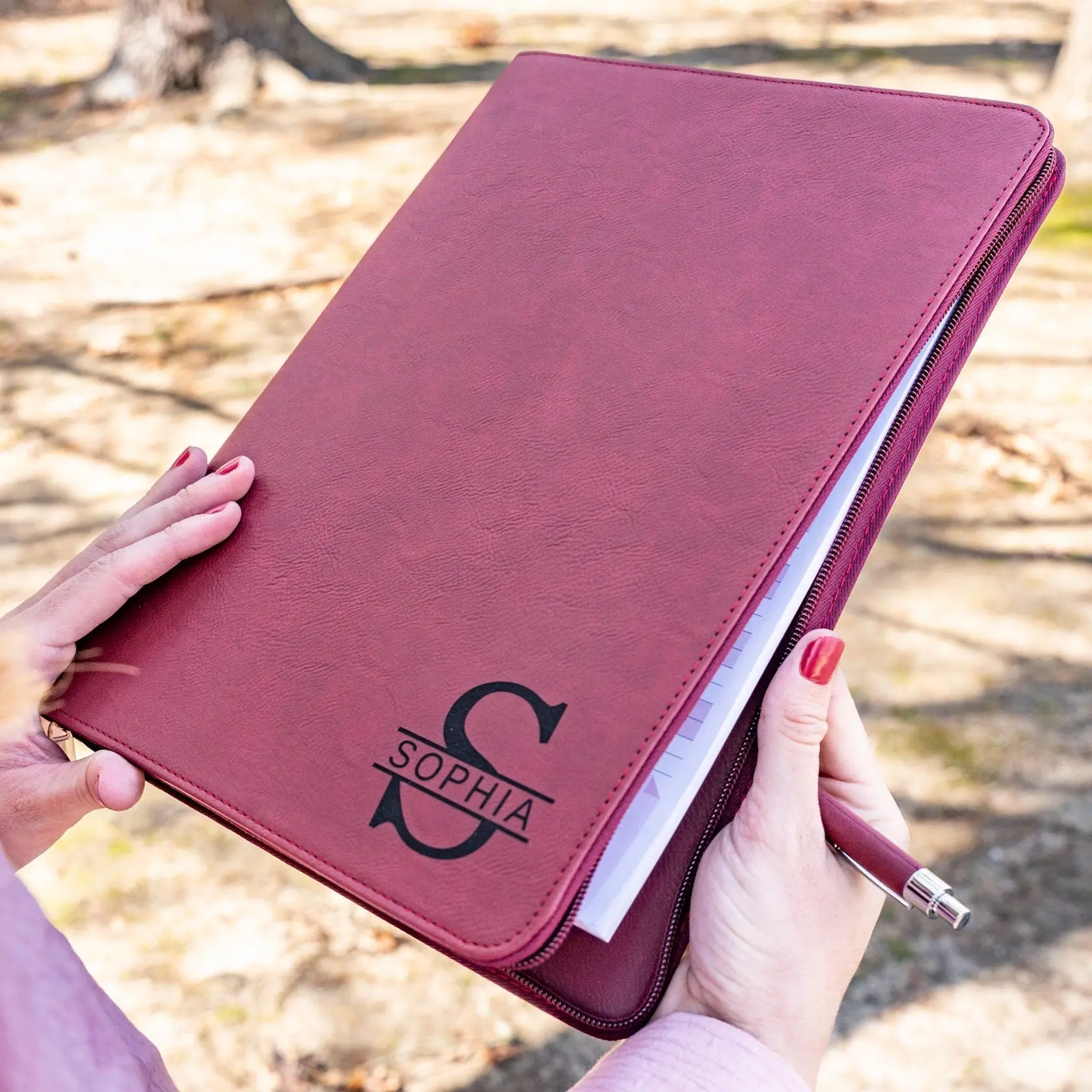 Personalized Vegan Leather Zippered Business Portfolio - Customizable with Engraving, Drawings - Fits Up to 8.25 x 11.75 Legal Pads, Lets You Jot Down Ideas - Graduation, Corporate Gift (Office Desk Organizer Accessory)