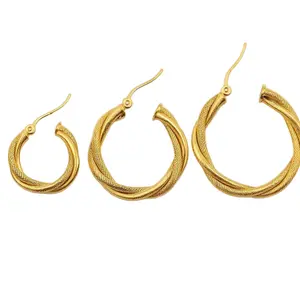 Argollas torcidas de oro 14K con diseño dúo: satinado y liso