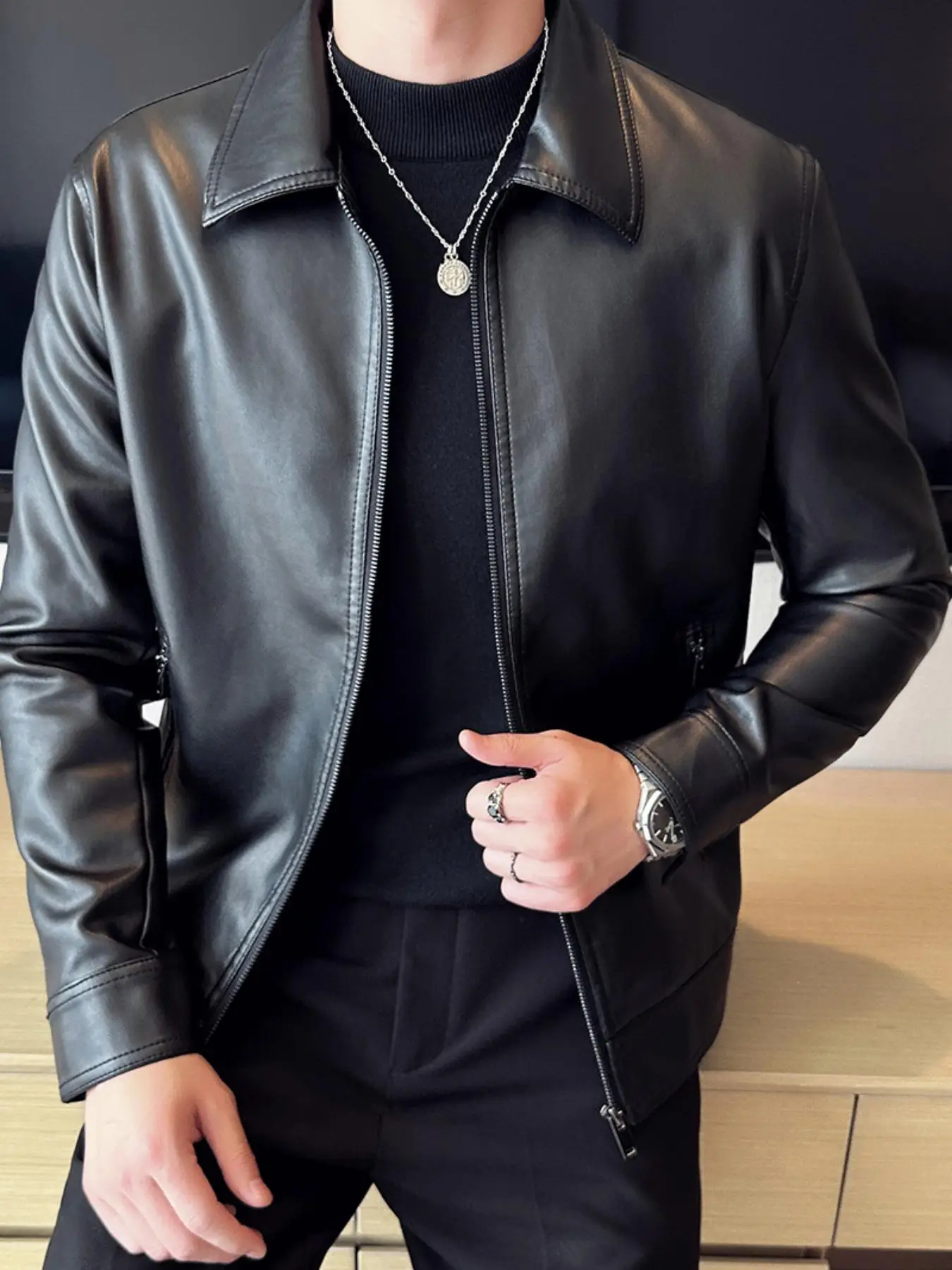 Men's Regular Fit Solid Pocket Zipper Pu Leather Jacket, Casual Long Sleeve Collar Outerwear for All Seasons, Fashion Men's Clothing for Daily Wear, M
