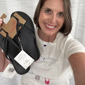 ARCHIES | Black Arch Support Flip Flops for Men & Women – Orthotic Sandals for Plantar Fasciitis Relief – Lightweight, Cushioning, Shock-Absorbing Slippers, Sandals for Walking, Foot Pain & All-Day Comfort