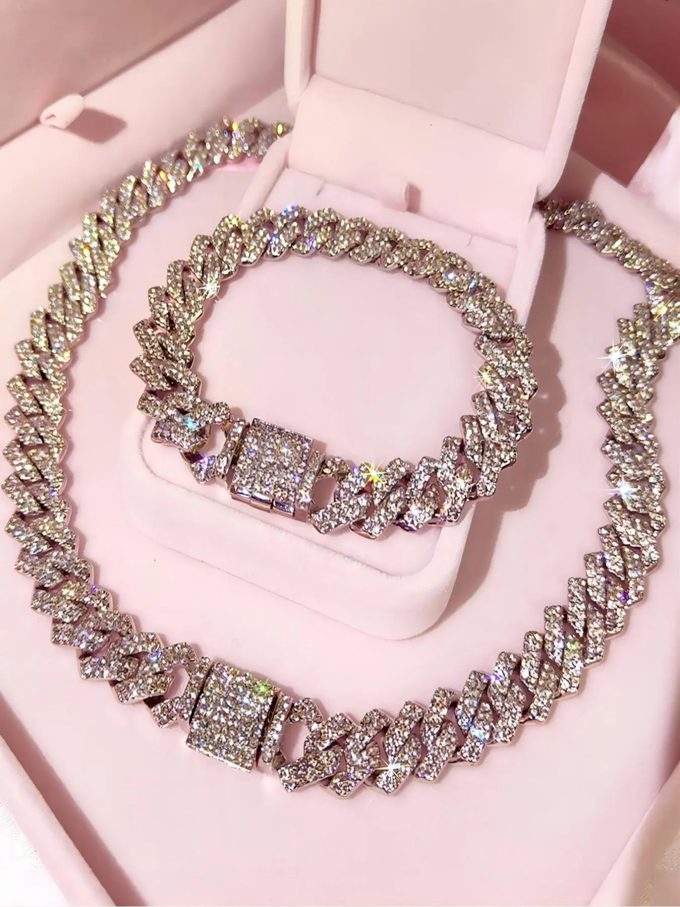 Hip-hop Heavy Industry Cuba Chain Cuban Link Chain Necklace Set Gift Box Exquisite Personality Neutral Jewelry, Boyfriend and Girlfriend Sparkling Rhinestones Chains Cuban Link Design Iced Out Jewelry