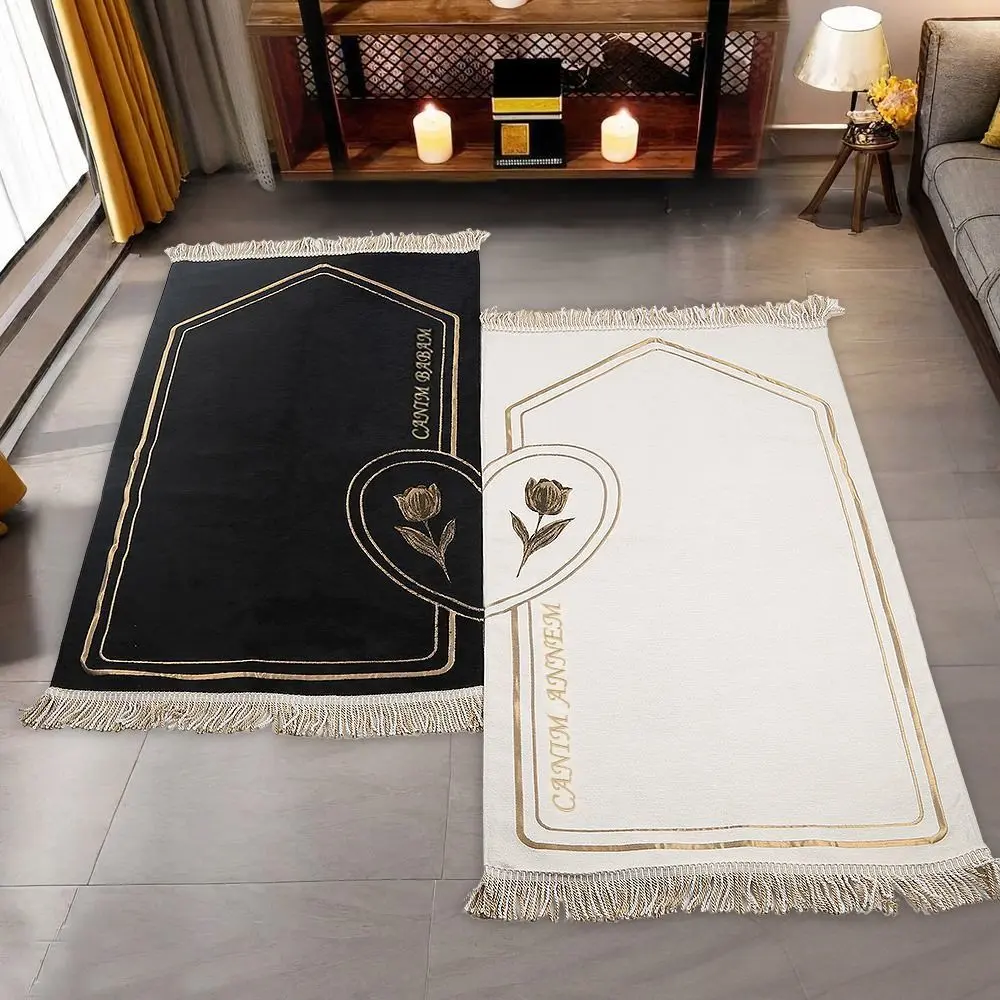 Personalized Prayer Rug Set for Spouses with Gold Heart Embroidery - Black & White Unisex Cotton Sajjada, 70x120 cm Islamic Gift, Heart-Connecting Design, 330 Grams