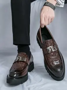 Men's Business Formal Textured Design Metal Buckle Decor PU Leather Loafers, Fashionable Pointed Toe Moccasins Shoes for Work Office, Male All-match Commuter Shoes for Daily Wear