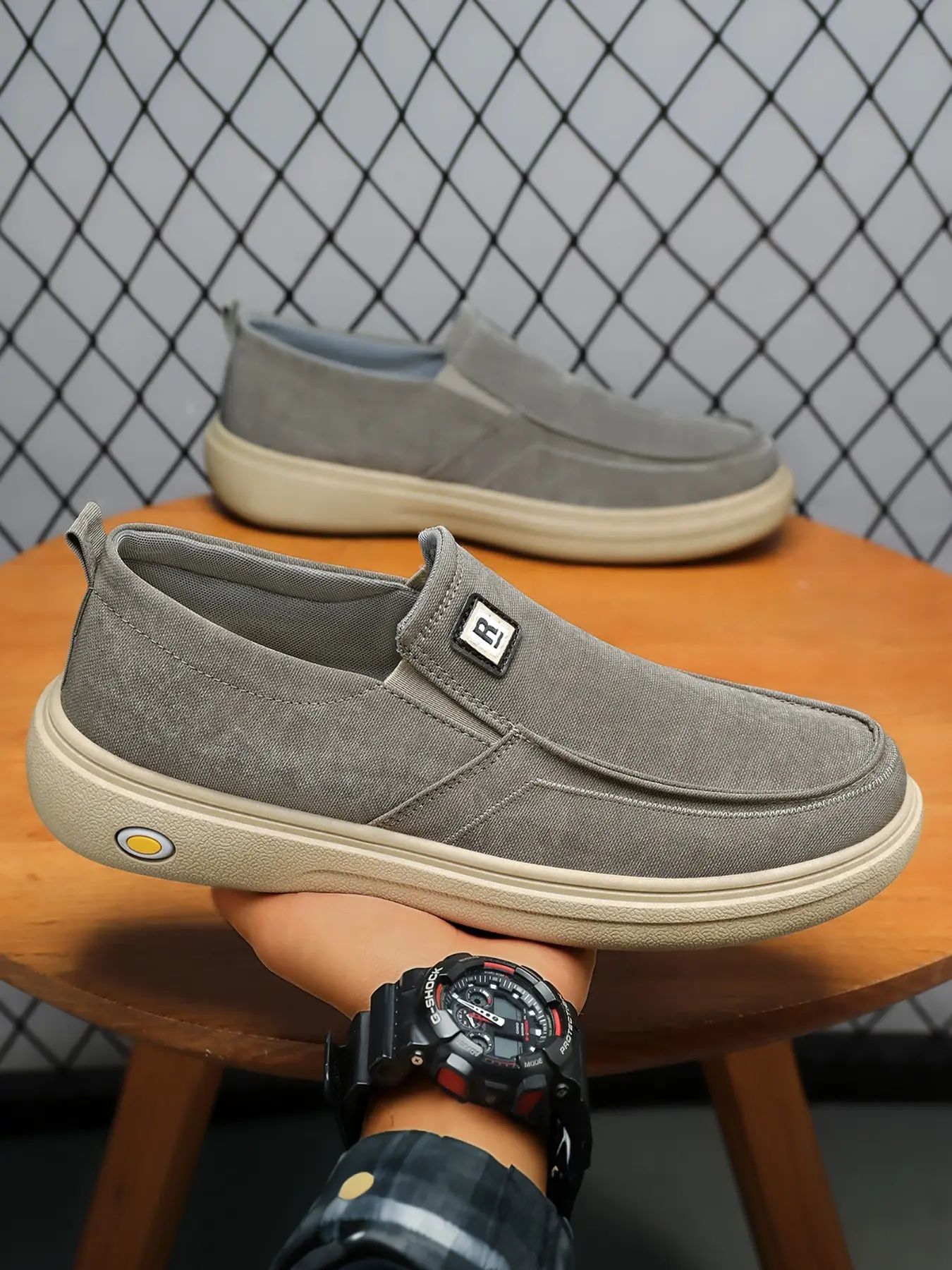Men’s Canvas Slip-On Loafers, Casual Low-Top Footwear with Woven Uppers and Chunky Rubber Soles for Everyday Wear, Walking and Errands