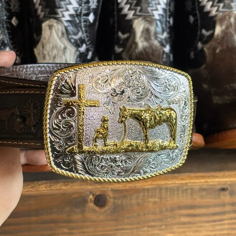 Praying cowboy belt buckle / hebilla de vaquero horando Praying cowboy belt buckle / hebilla de vaquero horando