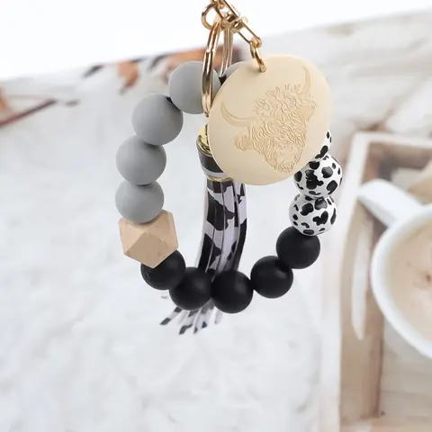 Unisex Boho Style Cow Pattern Beaded Keychain, Animals Keychain Decor, Tassel & Ox Charm Keychain with Beaded Bracelet, Summer 2024 Fashion Accessories As Birthday Gift, Stylish Keychain, Tassel Decorated Keychain, Aesthetic Keychain